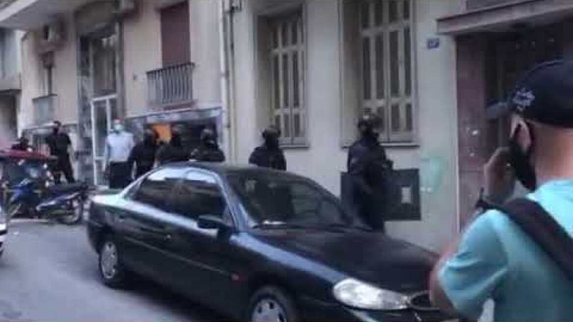 Πετράλωνα επιχείρηση