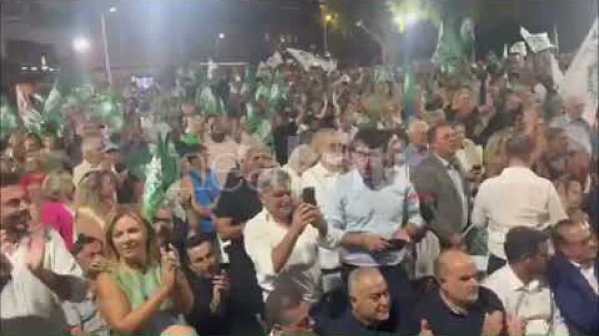 Ηράκλειο: Ο Γιώργης Κάντρης τραγούδησε τον ιστορικό ύμνο του ΠΑΣΟΚ!