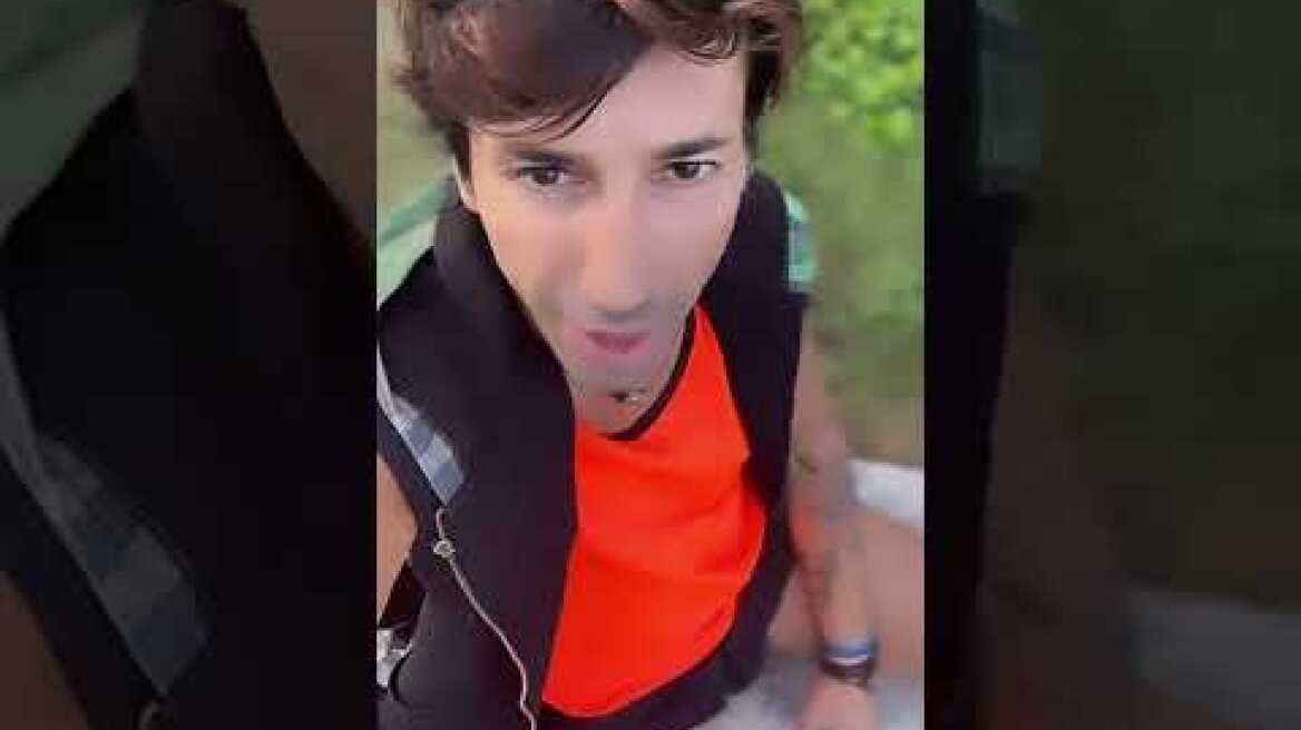 Ο Κωνσταντίνος Εμμανουήλ τράκαρε με τη μηχανή του