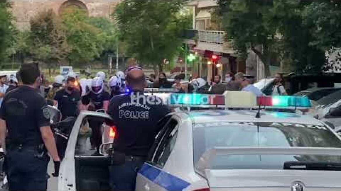 Thestival.gr Προσαγωγή Κούρδων στη Θεσσαλονίκη