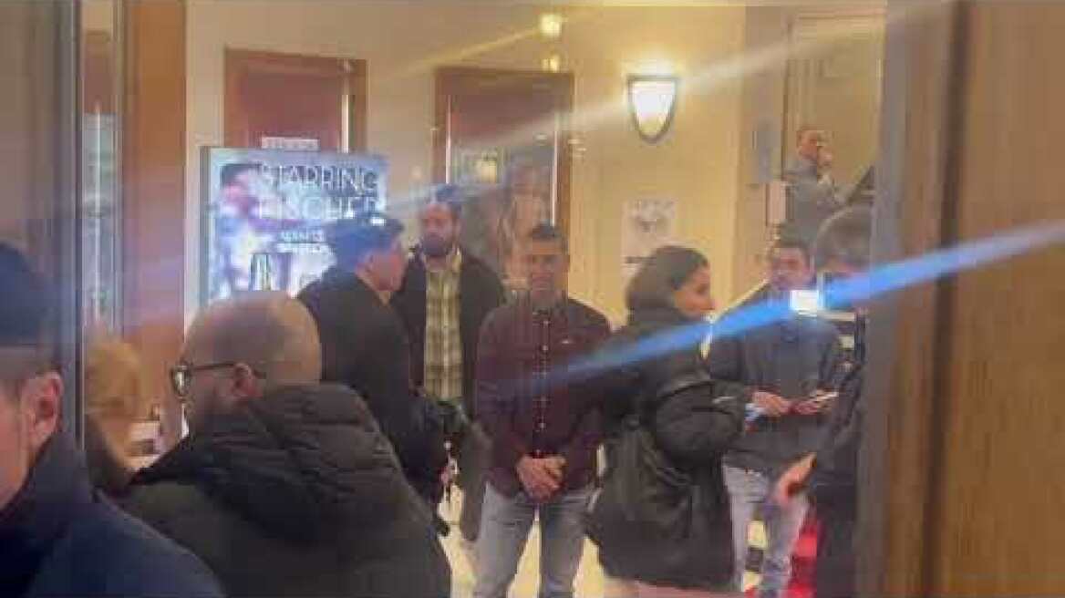 'Έλεγχος για την είσοδο στο Ολύμπιον