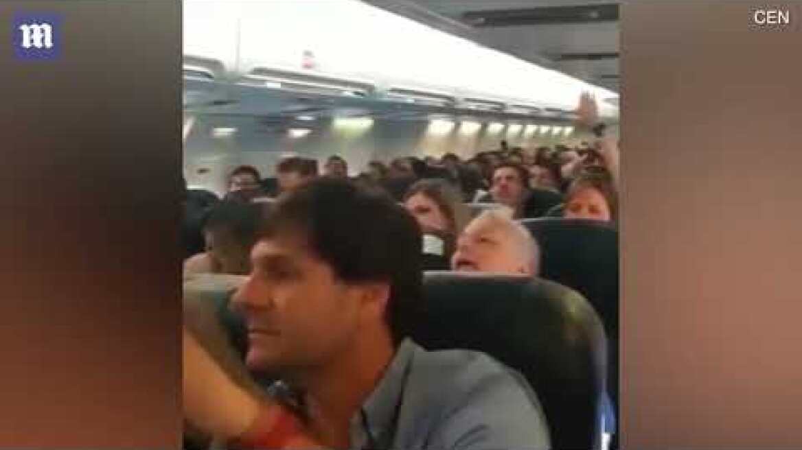 Video: Passengers pray after being told plane is making emergency landing