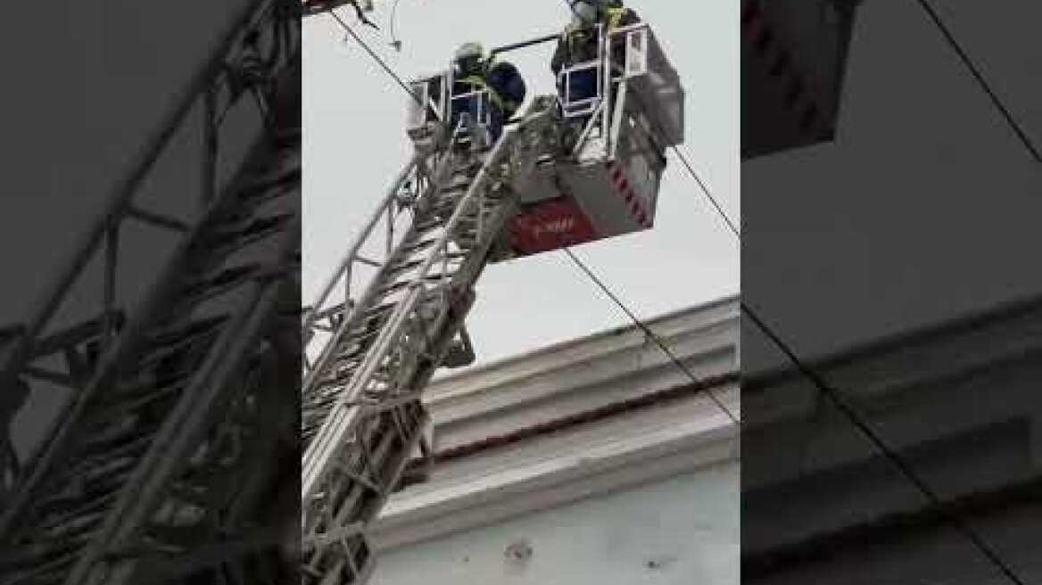 ΦΩΤΙΑ ΣΤΗΝ ΑΓΙΟΥ ΝΙΚΟΛΑΟΥ