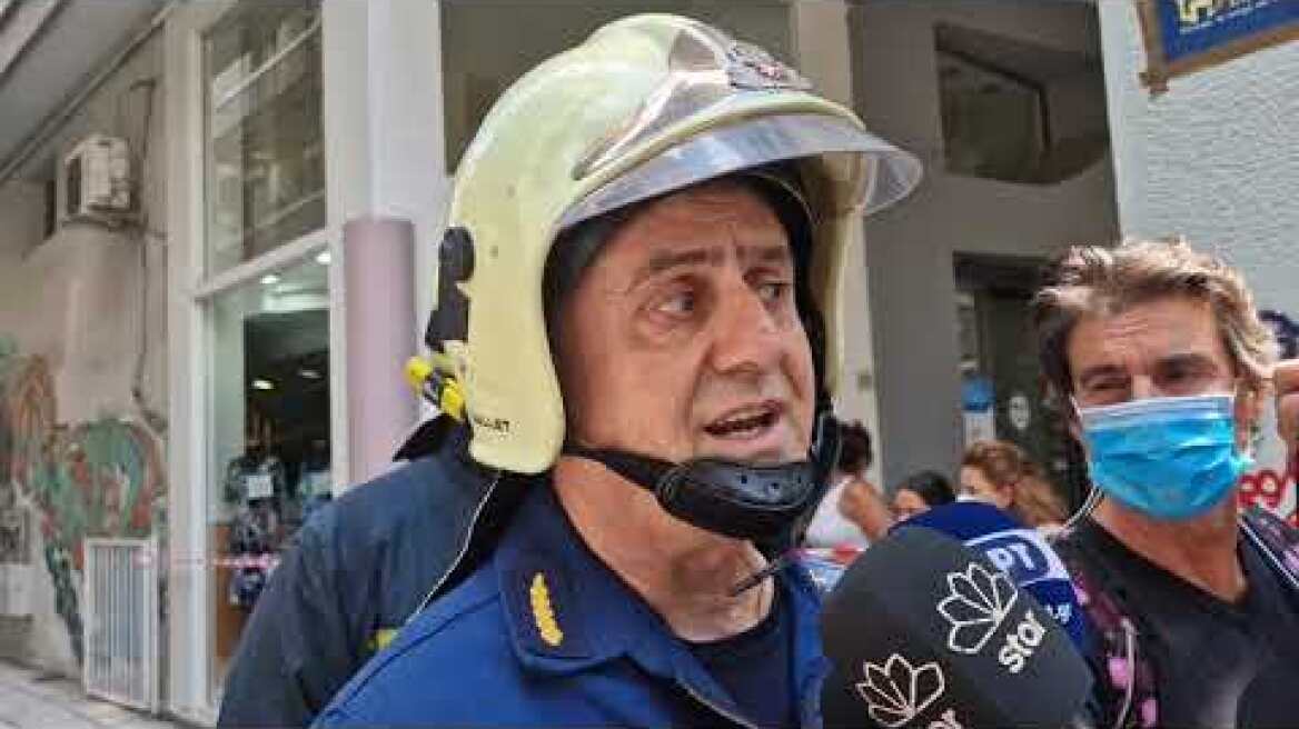 Στο νοσοκομείο γιαγιά και εγγονός μετά τη πυρκαγιά στο διαμέρισμα