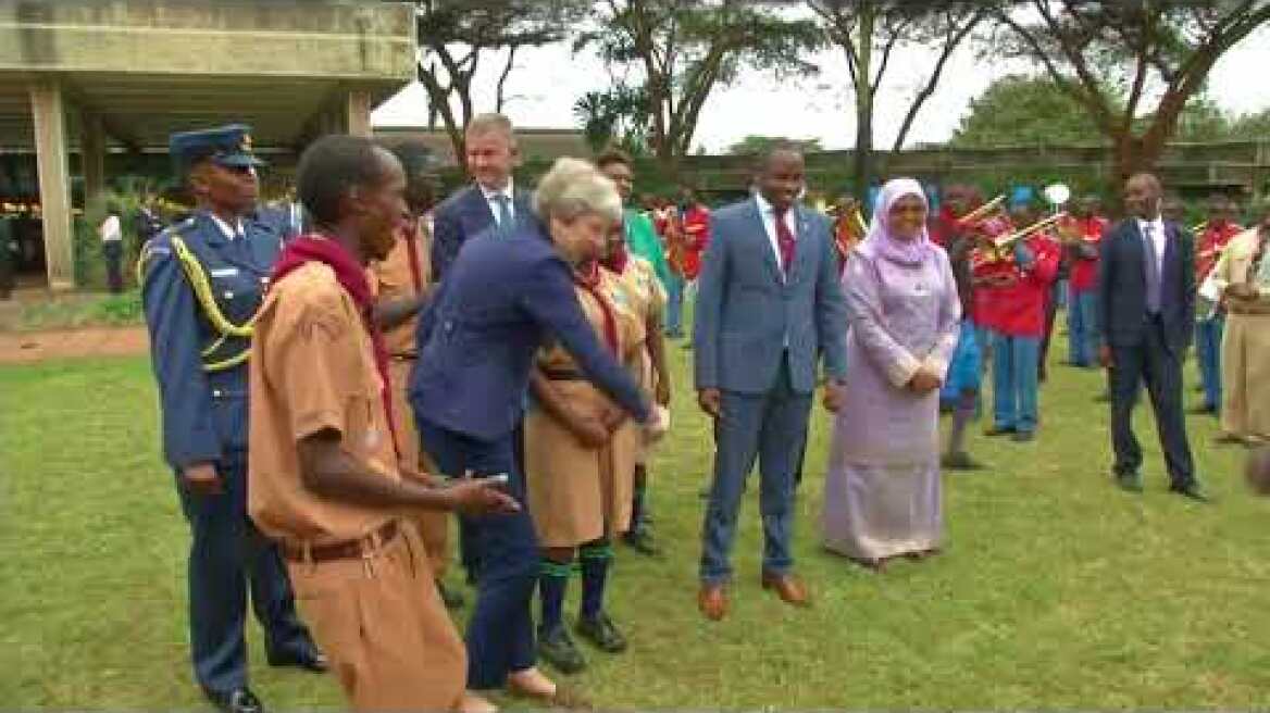 Theresa May - The Birdie dance