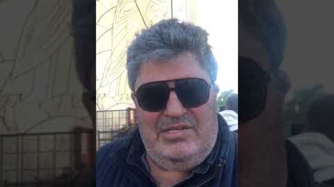 Ο αδελφός του Ήμελλου, ο Λευτέρης στην κηδεία