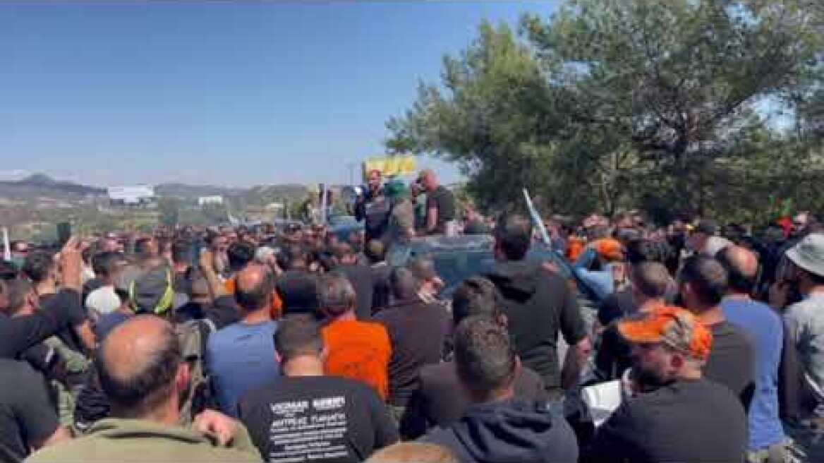 Κυνηγοί: Έκλεισαν τον αυτοκινητόδρομο