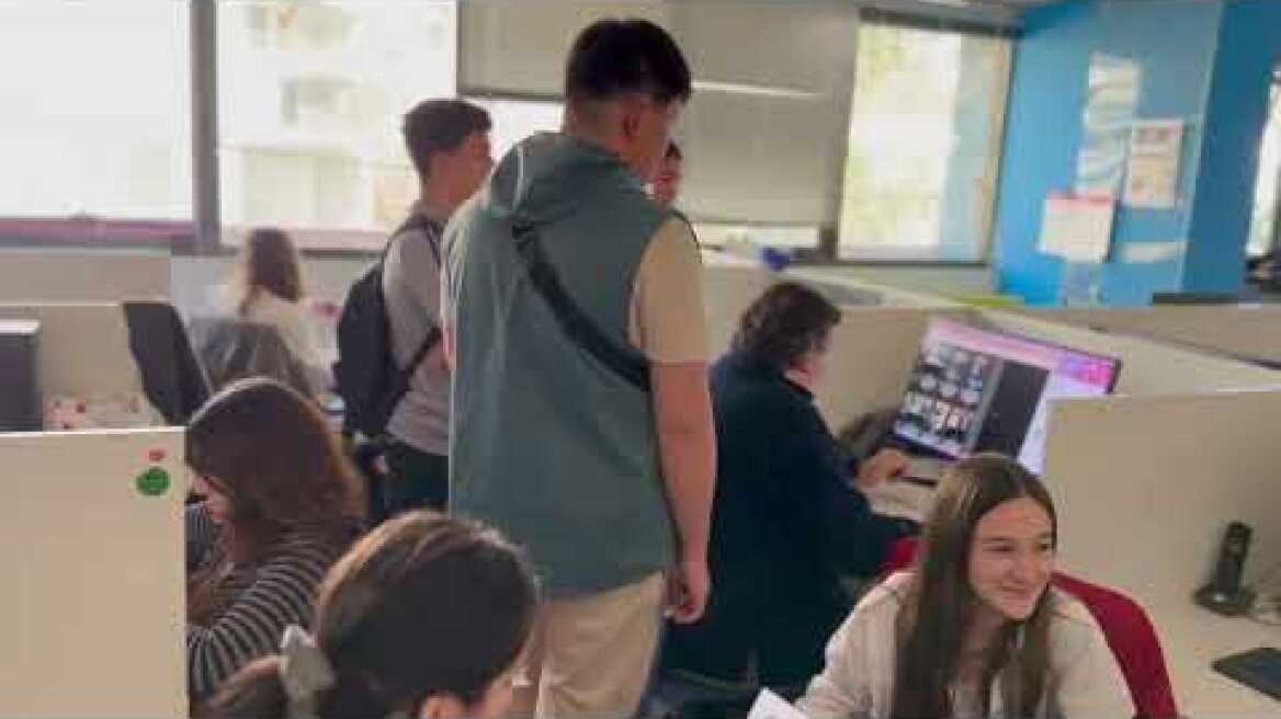 Το Γυμνάσιο Θρακομακεδόνων «τύπωσε» το δικό του Πρώτο Θέμα (3)