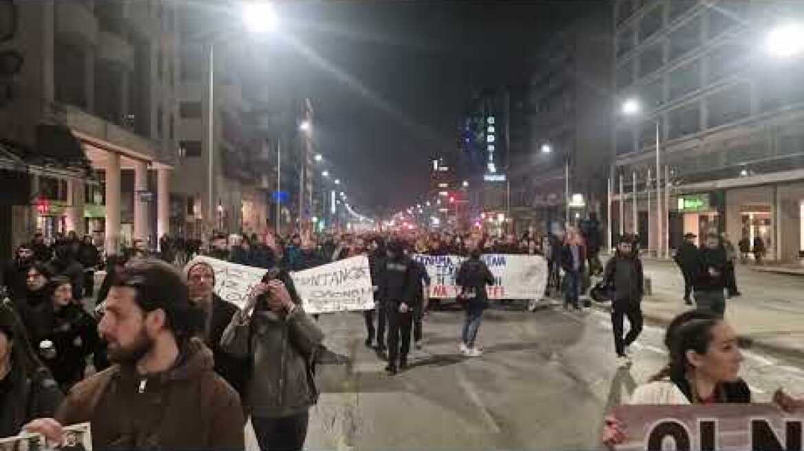 Νέα πορεία διαμαρτυρίας για τα Τέμπη στη Θεσσαλονίκη (3)