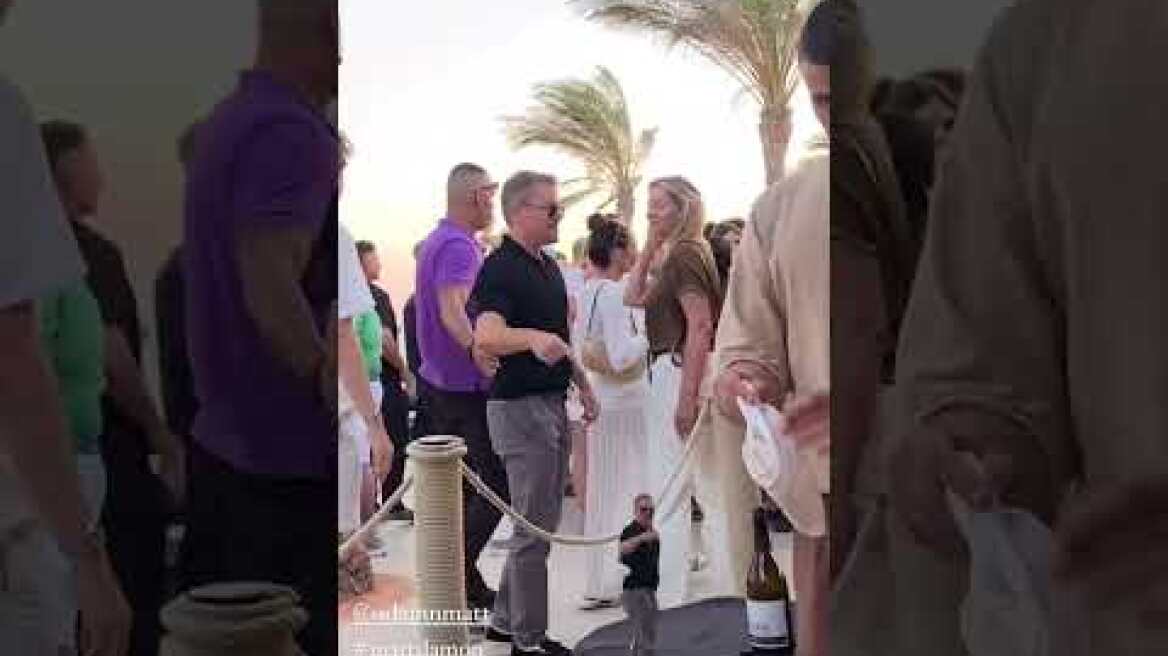 Μύκονος: Στο Scorpios ο Ματ Ντέιμον