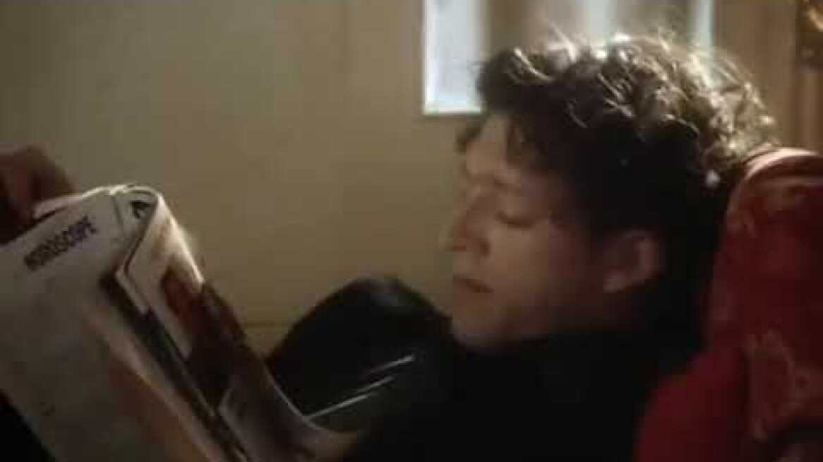 Monica Bellucci & Vincent Cassel dance | The Apartment 1996