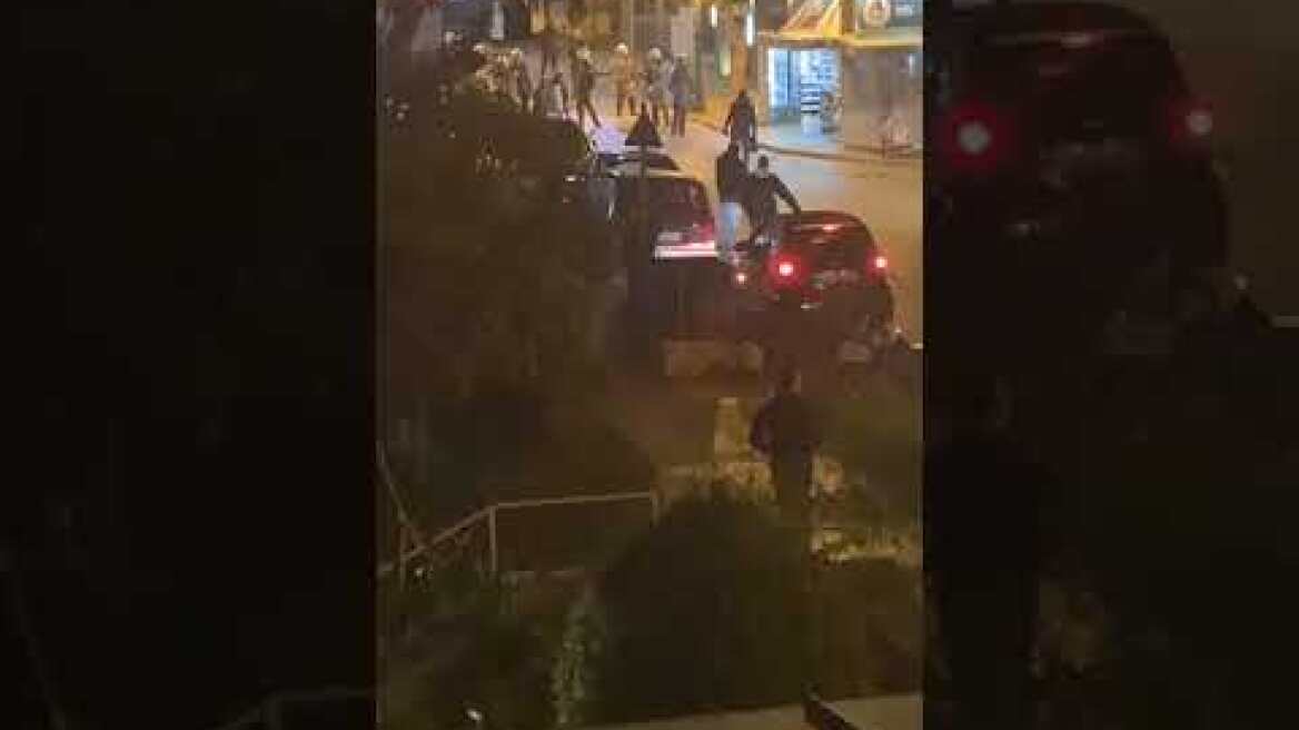 Αγία Παρασκευή: 300 νεαροί κάνουν... πάρτι με μπύρες στην πλατεία Αγ. Ιωάννου 06-05-2020