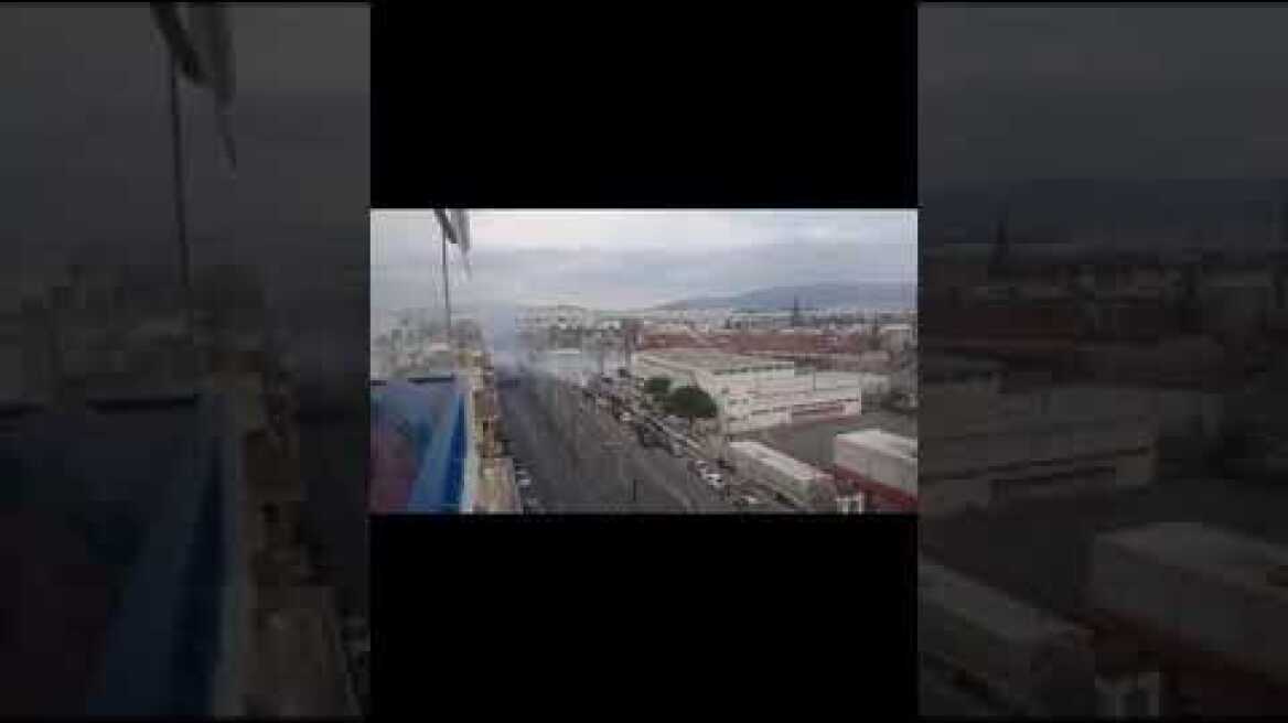 ΠΡΟΟΔΕΥΤΙΚΑΝΟΙ (αριστερά)ΚΑΝΟΥΝ ΝΤΟΥ ΣΕ ΑΓΩΝΑ ΜΠΑΣΚΕΤ ΤΟΥ ιωνικού  (δεξιά) ΣΤΟΝ ΠΛΑΤΩΝΑ