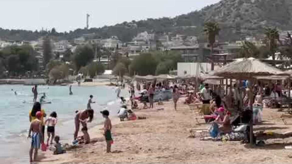 Παραλία Βάρκιζα Δευτέρα του Πάσχα