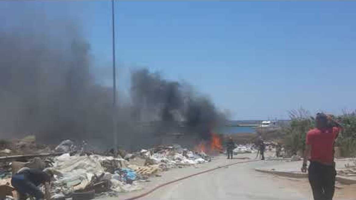 Φωτιά στο Καρακόνερο