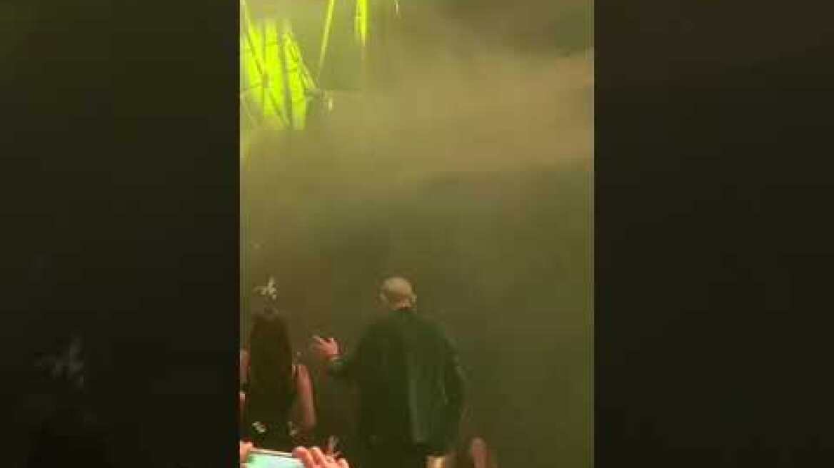 Ο Πάνος Καμμένος χορεύει σε μπουάτ