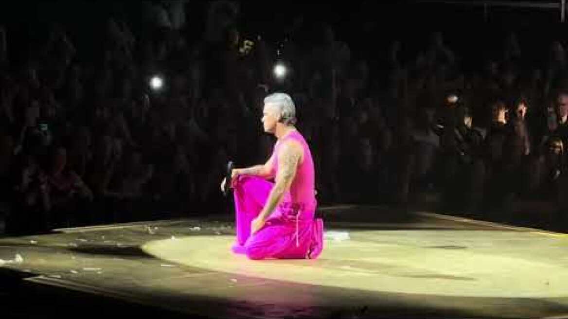 Robbie Williams - Come Undone (Britpop tour 2025 - Manchester)