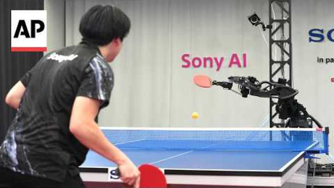A paddle-wielding robot is beating human pros at table tennis