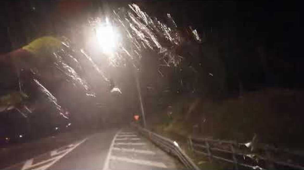 Ξυλοκαστρο - η βροχή δεν έχει σταματήσει λεπτό