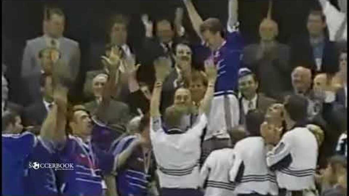 France in 1998 | didier deschamps lifting the trophy | Fifa Worldcup 1998