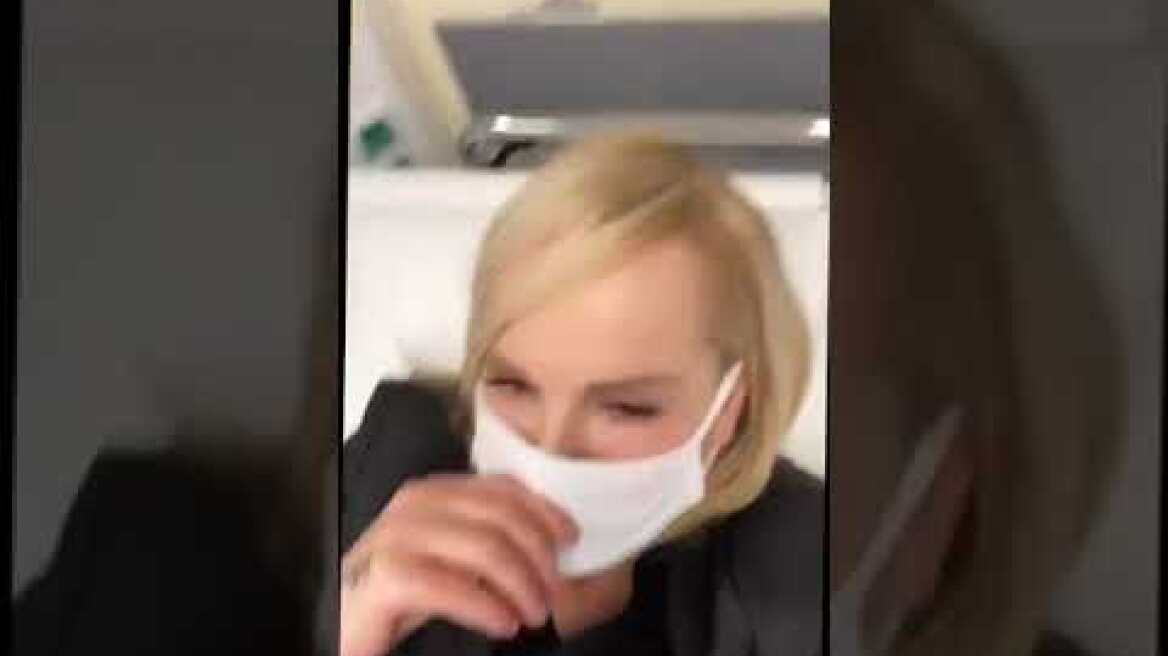 faysbook.gr Η Νατασα Καλογρίδη στο νοσοκομείο