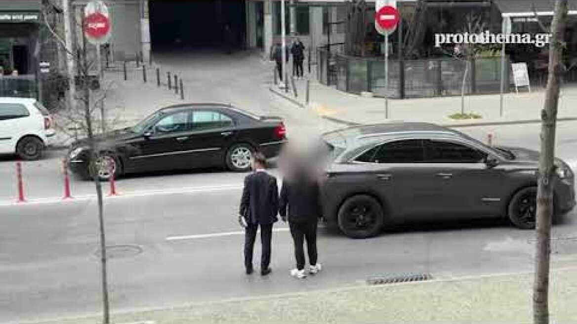 Ελεύθερος με αναβαθμισμένο κατηγορητήριο ο 19χρονος φίλος του Κλεομένη