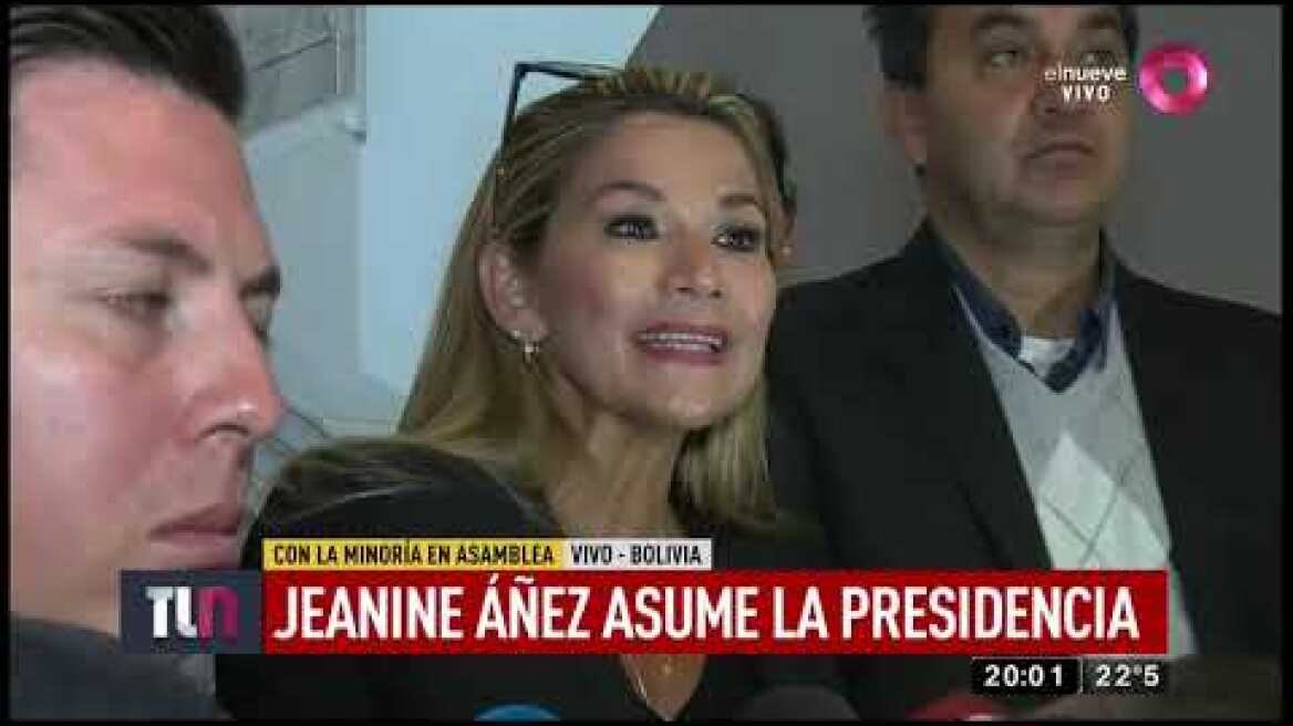 Jeanine Áñez asume la presidencia de Bolivia