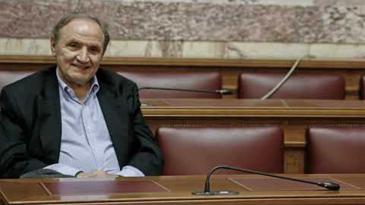 «Στημένο» από ΣΥΡΙΖΑ – ΑΝΕΛ χαρακτήρισε τον διαγωνισμό για τις τηλεοπτικές άδειες ο Στ. Τζουμάκας