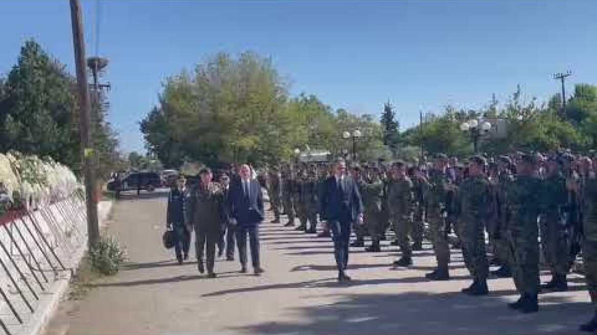 Πτώση Canadair: Η κηδεία του Ανθυποσμηναγού Περικλή Στεφανίδη - Η άφιξη Μητσοτάκη - Δένδια
