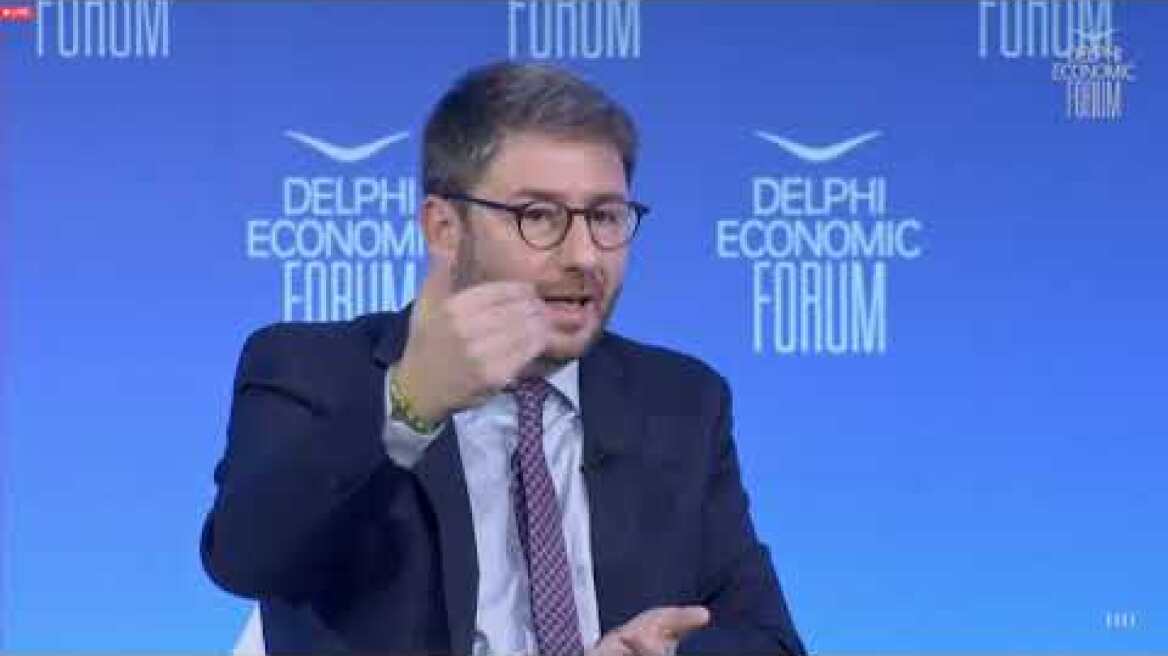 Συζήτηση με τον Νίκο Χρυσολωρά στο Delphi Economic Forum