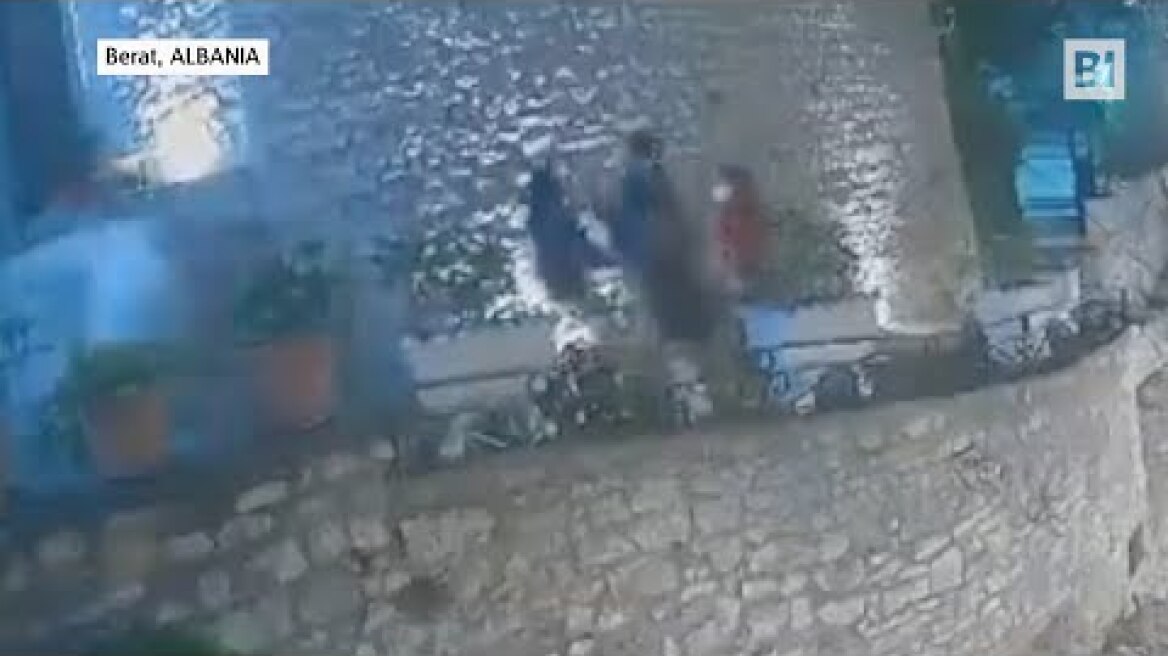 In vacanza in Albania: la figuraccia di 4 italiani