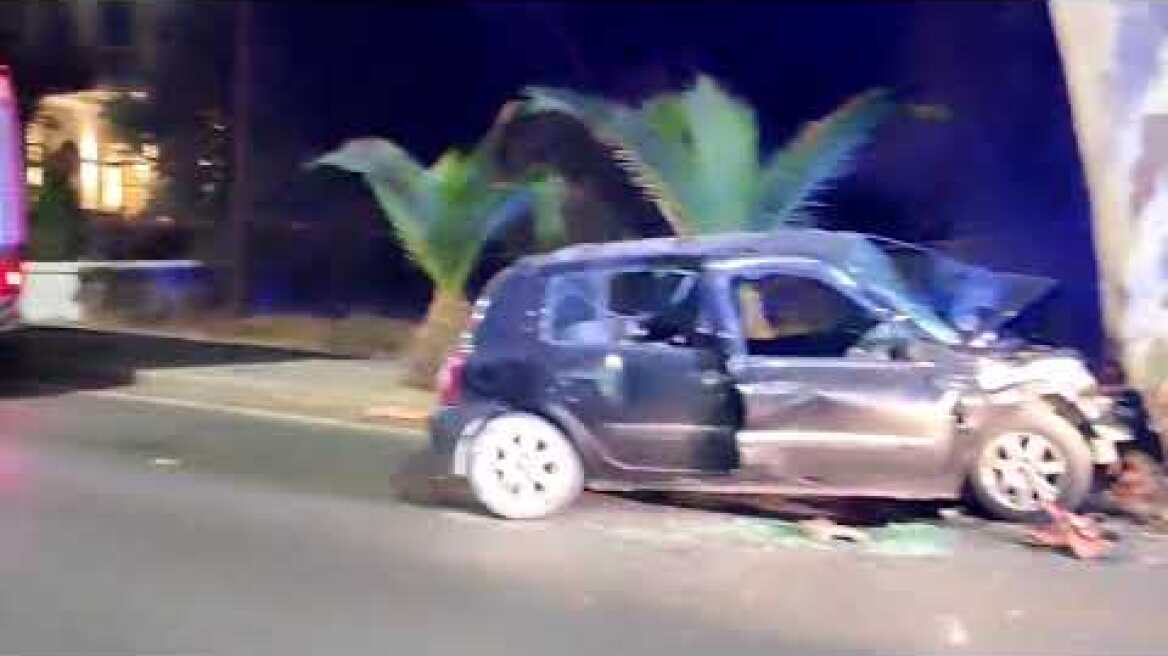 ΙΧ προσέκρουσε σε δέντρο στην Κω