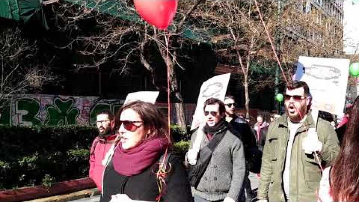 Οι προσυγκεντρώσεις της Αθήνας φτάνουν στα Προπύλαια