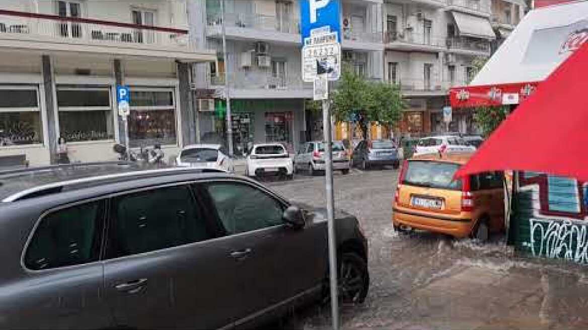 Thestival.gr Ποταμια οι δρόμοι στη Θεσσαλονίκη