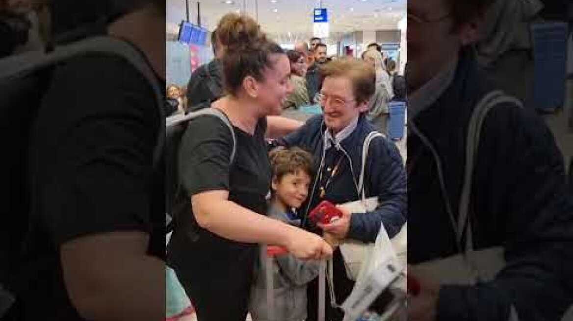 Άφιξη Ελλήνων ταξιδιωτών από το Ντουμπάι