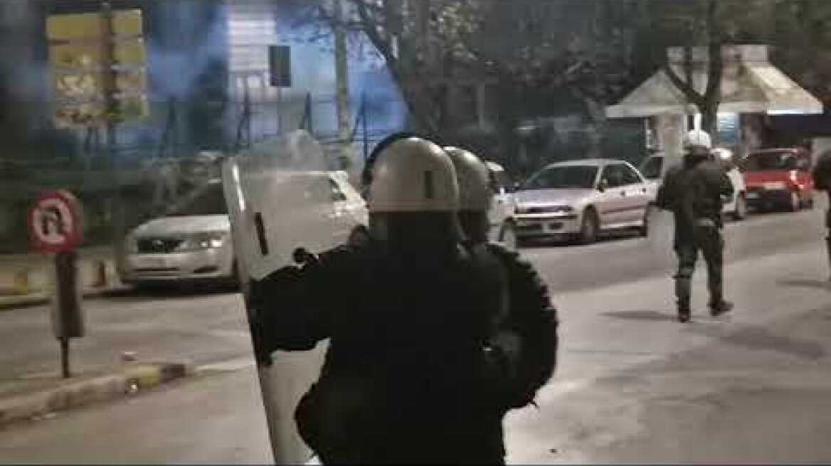 Πορεία φοιτητών και αναρχικών για την απόφαση της ΕΛ.ΑΣ στην Νομική Σχολή του ΑΠΘ (1)