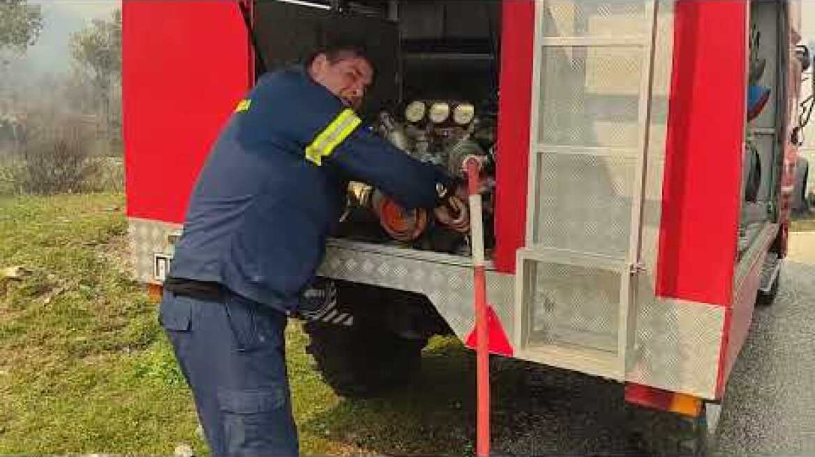 Έκτακτο φωτιά Σάμος προς το μέτωπο της φωτιάς μέσα σε εθελοντικό πυροσβεστικό  αυτοκίνητο 29/3/22