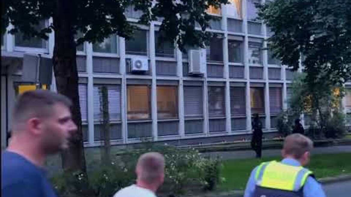 SEK STÜRMT ASYLUNTERKUNFT | IS BEKENNT SICH ZUM MESSERATTENTAT IN SOLINGEN💥⚡️