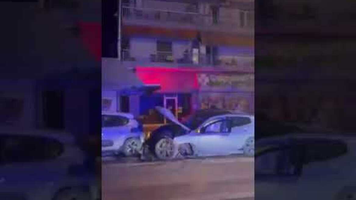 Θεσσαλονίκη: Μεθυσμένη οδηγός έπεσε σε σταθμευμένα ΙΧ (3)