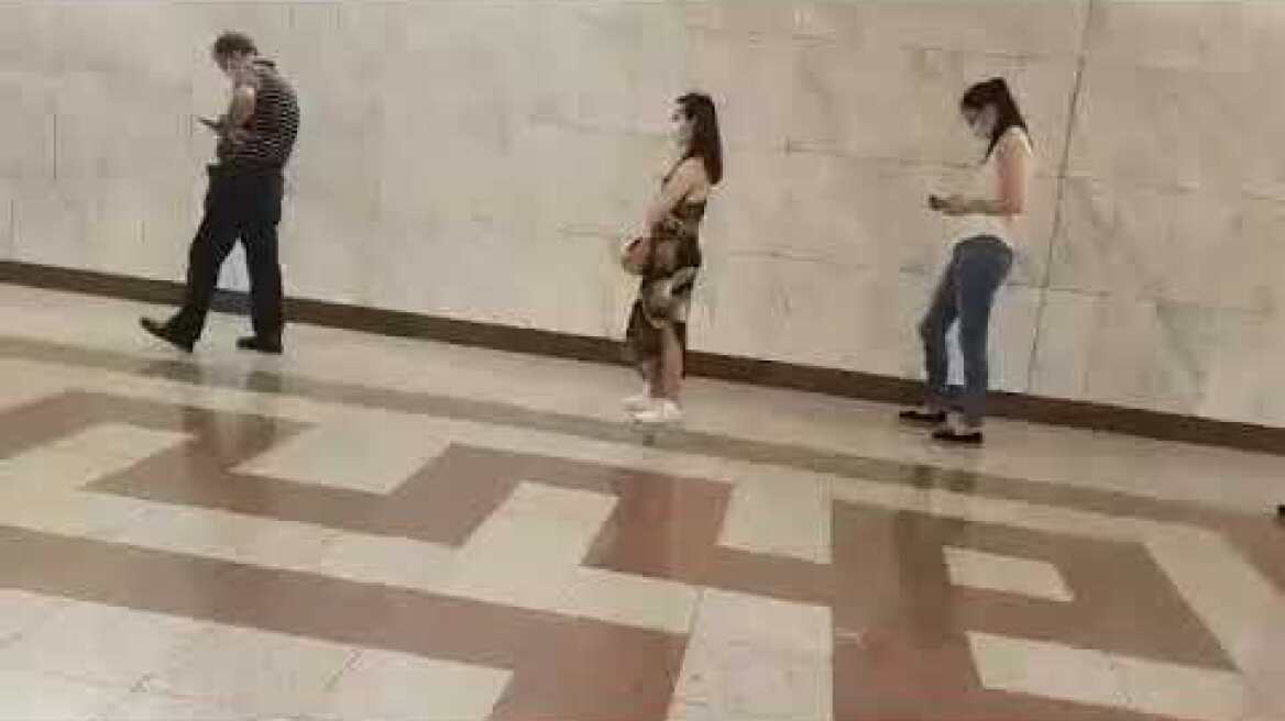 Ουρές για δωρεάν τεστ στο Σύνταγμα