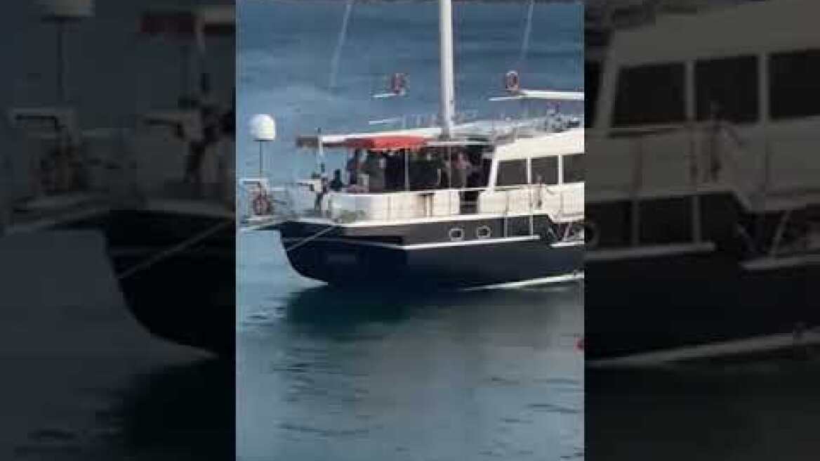 Βίντεο: Πάρτι σε γιοτ Μύκονος