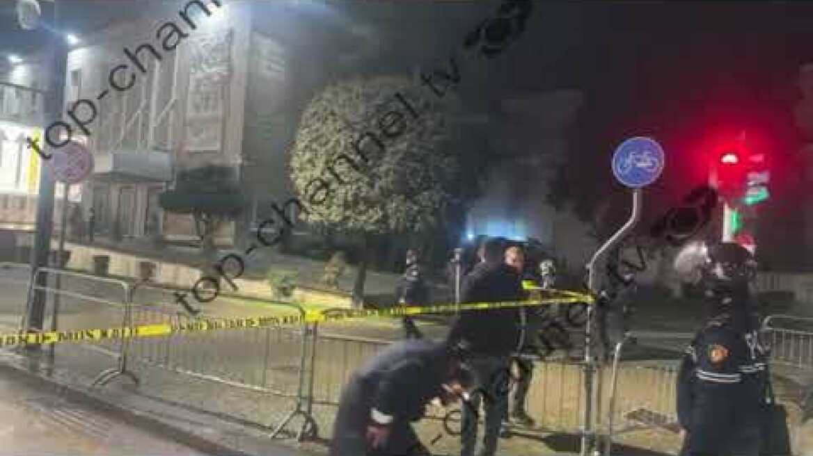 Top Channel/ Protesta zhvendoset në Kuvend, Kryeministria rrethohet si vendngjarje