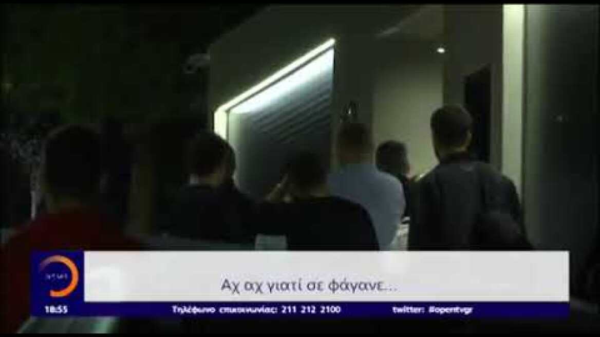 Σκηνές αρχαίας τραγωδίας έξω από το σπίτι του δολοφονημένου επιχειρηματία