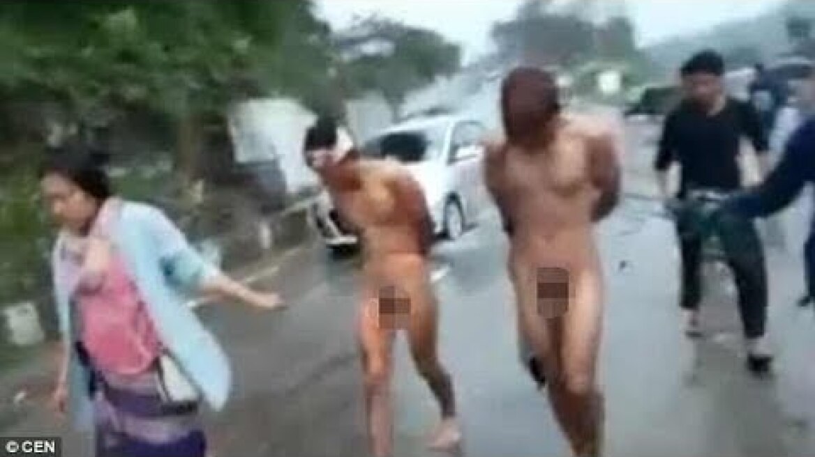 Two accused rapists are beaten and paraded down street in India