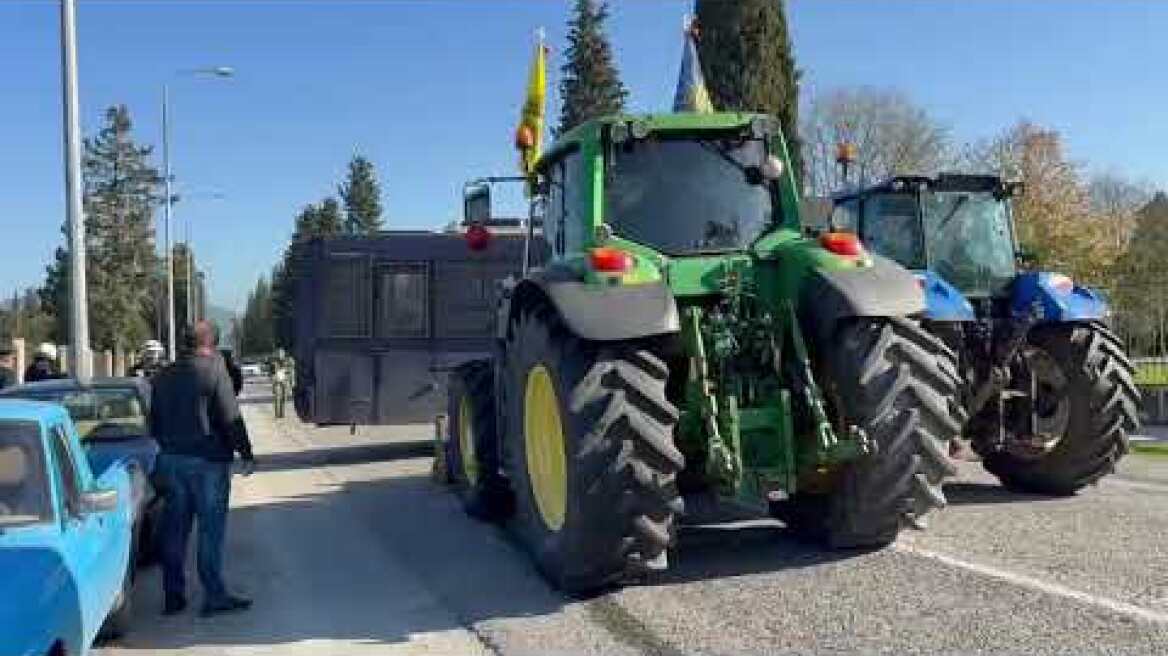 Μπλόκα αγροτών στην Θεσσαλονίκη