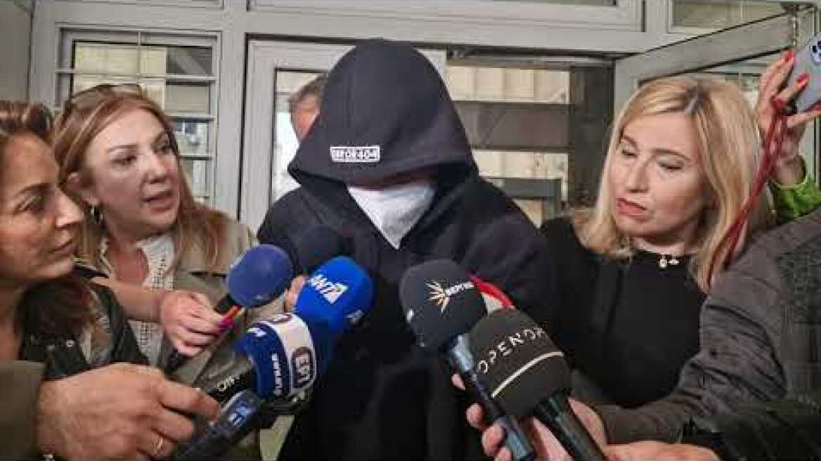 Θεσσαλονίκη: «Έκανα το σταυρό μου & πηδούσα, το κτήριο φλεγόταν», λέει ένας από τους 2 παρκουρίστες