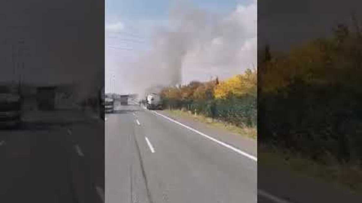 Φωτιά σε βυτιοφόρο