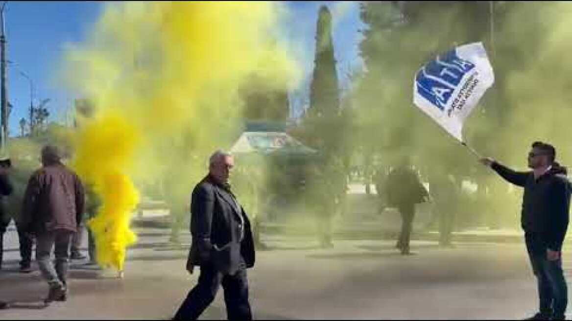 Χωρίς ταξί για τρίτη ημέρα η Αττική, πορεία προς το Μέγαρο Μαξίμου (1)