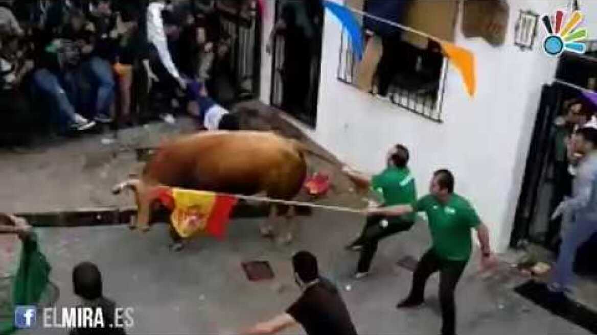 Muere un hombre al ser embestido por el Toro Embolao de Vejer