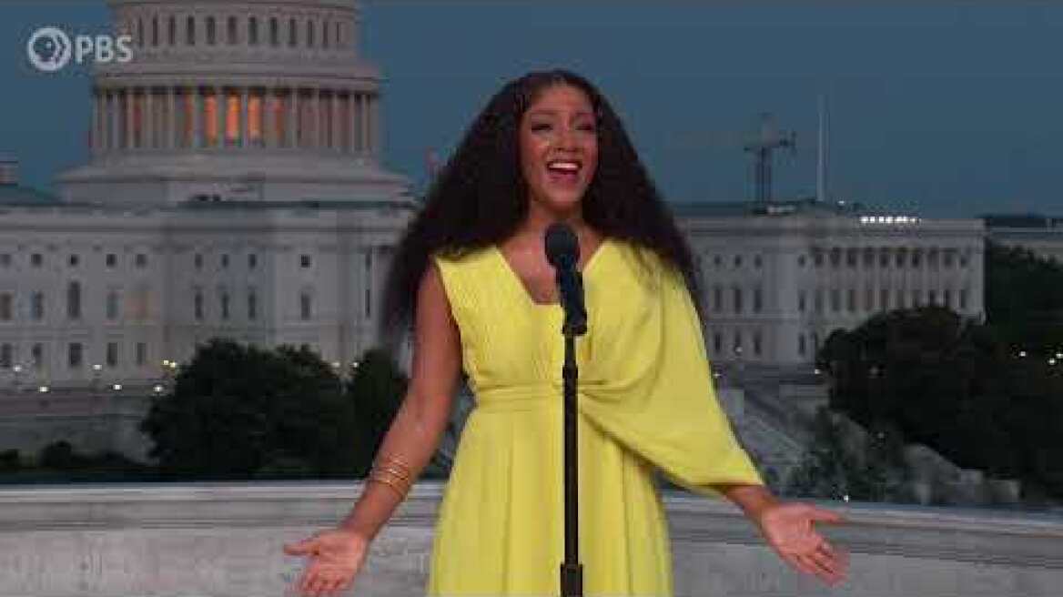 Mickey Guyton Performs the National Anthem